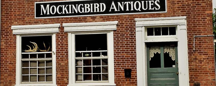 Mocking Bird Antiques in Historic Centerville