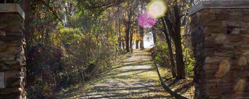 Pathway to the Ohio and the Newburgh Locks