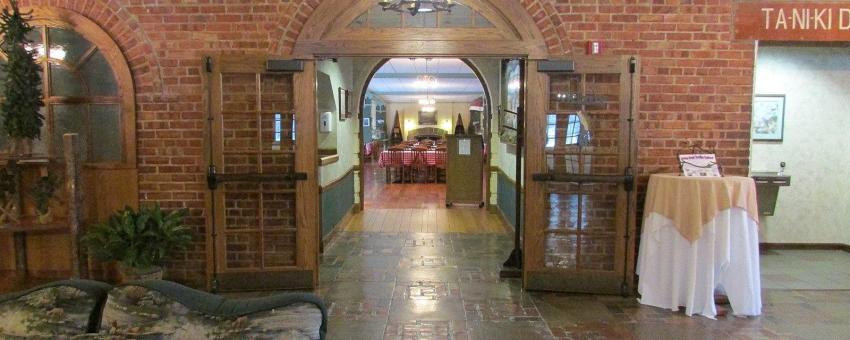 Entrance to the dining room